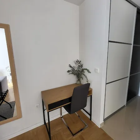 Studio Apartman Ana Zagreb Exterior photo