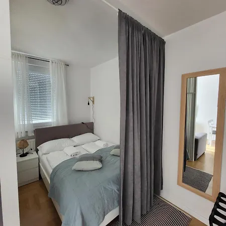 Studio Apartman Ana Zagreb Exterior photo